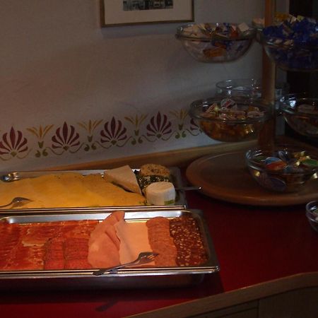 Hotel-Restaurant Zum Dorfkrug 빈터베르크 외부 사진